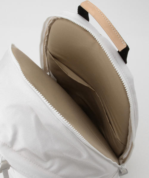 B:MING by BEAMS（ビーミングバイビームス）の「buddy×ビーミング by ビームス / 別注 Glossa BAG PACK（バックパック/リュック・メンズ・ホワイト/ブラック/オリーブ・ONE SIZE）」の15枚目の写真