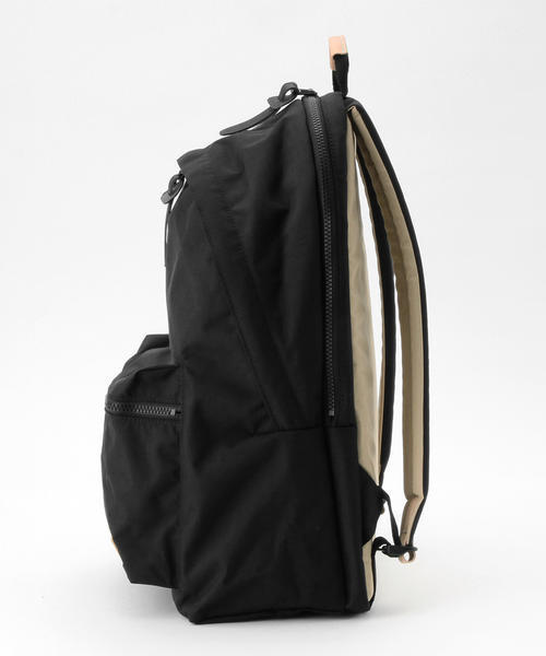 B:MING by BEAMS（ビーミングバイビームス）の「buddy×ビーミング by ビームス / 別注 Glossa BAG PACK（バックパック/リュック・メンズ・ホワイト/ブラック/オリーブ・ONE SIZE）」の9枚目の写真