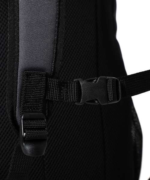 Champion（チャンピオン）の「Champion/チャンピオン グローリー リュックサック B4収納 68205（バックパック/リュック・メンズ・ブラック/グレー/ネイビー・FREE）」の12枚目の写真