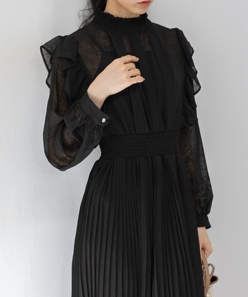 pumpkin port（パンプキンポート）の「肩フリル ピンタックデザイン　消しプリーツロングワンピース（ワンピース・レディース・ピンク/グリーン/ボルドー/ブラック/ブルー/ライトベージュ/サックスブルー/ホワイト/ブラック×ホワイト/ネイビー/ラベンダー・M/S/L）」の12枚目の写真