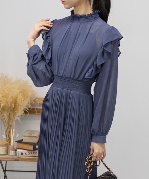 pumpkin port（パンプキンポート）の「肩フリル ピンタックデザイン　消しプリーツロングワンピース（ワンピース・レディース・ピンク/グリーン/ボルドー/ブラック/ブルー/ライトベージュ/サックスブルー/ホワイト/ブラック×ホワイト/ネイビー/ラベンダー・M/S/L）」の19枚目の写真