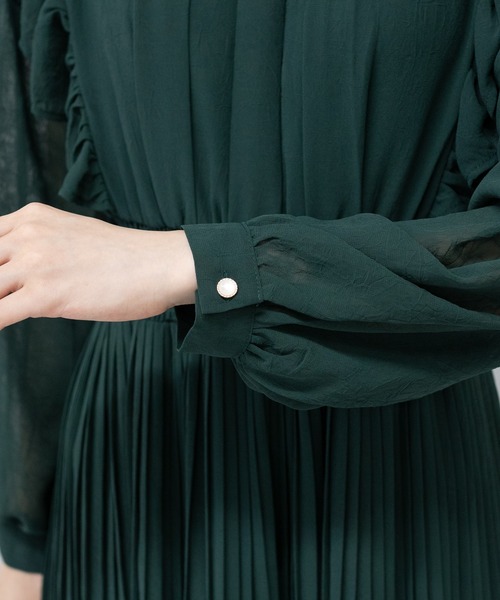 pumpkin port（パンプキンポート）の「肩フリル ピンタックデザイン　消しプリーツロングワンピース（ワンピース・レディース・ピンク/グリーン/ボルドー/ブラック/ブルー/ライトベージュ/サックスブルー/ホワイト/ブラック×ホワイト/ネイビー/ラベンダー・M/S/L）」の22枚目の写真