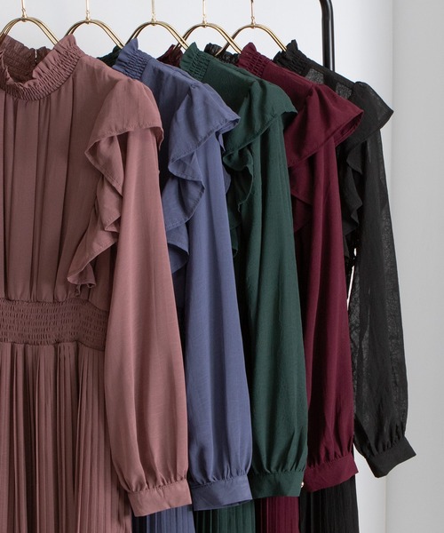 pumpkin port（パンプキンポート）の「肩フリル ピンタックデザイン　消しプリーツロングワンピース（ワンピース・レディース・ピンク/グリーン/ボルドー/ブラック/ブルー/ライトベージュ/サックスブルー/ホワイト/ブラック×ホワイト/ネイビー/ラベンダー・M/S/L）」の17枚目の写真