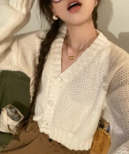 Ada.(エイダ)の「1枚で着回し力抜群◎ くるみボタン ショート丈 カーディガン(カーディガン/ボレロ・レディース・ブラック/グリーン/オフホワイト/イエロー/ブルー・FREE)」の15枚目の写真