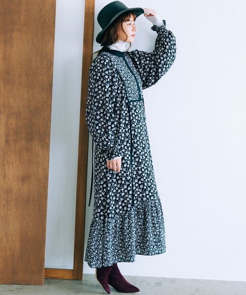 haco!（ハコ）の「【スザンヌさんコラボ】花束と花柄のいいとこ取り。自分も愛でるONE-PIECE by LOVE&PEACE PROJECT（ワンピース・レディース・ブラック系その他/ブラウン系その他・MEDIUM/LARGE/SMALL/X-LARGE）」の11枚目の写真