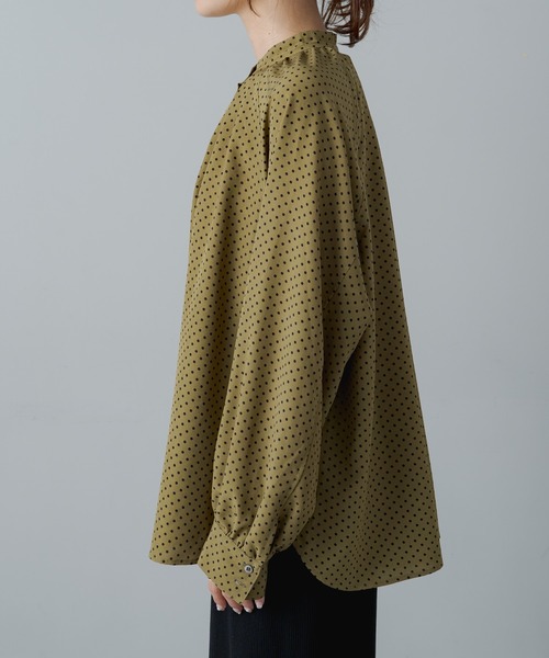 PUAL CE CIN（ピュアルセシン）の「ドットプリント バンドカラーブラウス（シャツ/ブラウス・レディース・ブラック/カーキ・FREE）」の14枚目の写真