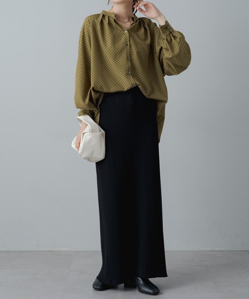 PUAL CE CIN（ピュアルセシン）の「ドットプリント バンドカラーブラウス（シャツ/ブラウス・レディース・ブラック/カーキ・FREE）」の7枚目の写真