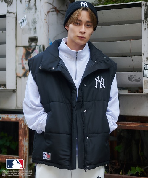 希少サイズ MLB ヤンキース ダウンベスト 4L 希少サイズ MLB ヤンキース ダウンベスト 4L