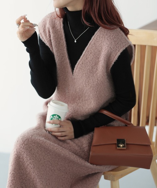 nouvellemoi（ヌーベルモイ）の「フェイクリングウールVネックジャンパースカート（ジャンパースカート・レディース・グレー/ベージュ系その他/ブラック・L/S/M）」の3枚目の写真