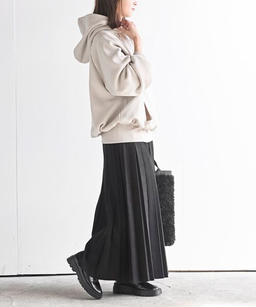 rps（アールピーエス）の「裏起毛ビッグプルパーカーチュニック（パーカー・レディース・チャコールグレー/アイボリー/ブルー/ブラック・フリー）」の8枚目の写真