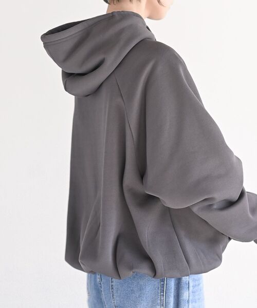 rps（アールピーエス）の「裏起毛ビッグプルパーカーチュニック（パーカー・レディース・チャコールグレー/アイボリー/ブルー/ブラック・フリー）」の21枚目の写真