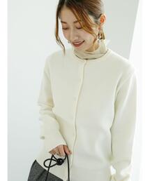 スムース編みパール釦クルーカーディガン