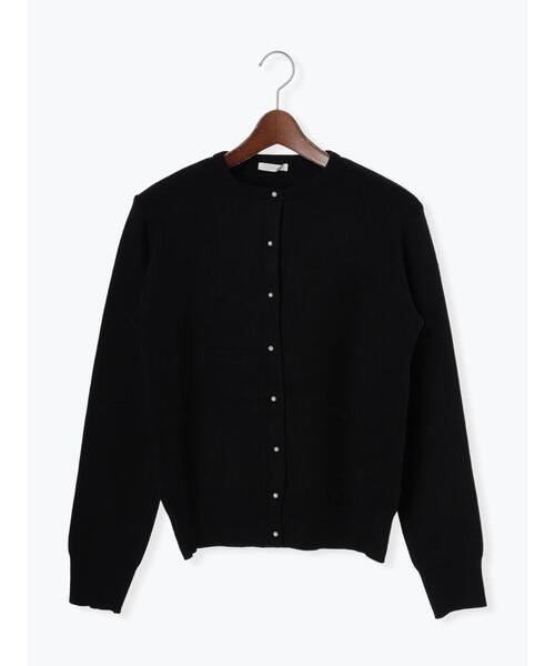 Te chichi(テチチ)の「スムース編みパール釦クルーカーディガン(カーディガン/ボレロ・レディース・オフホワイト/グレー/ブルー/ブラック・F)」の14枚目の写真