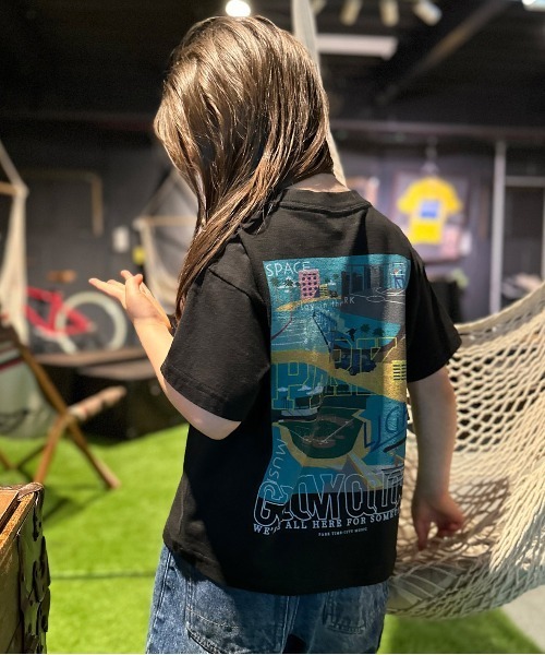 GROOVY COLORS（グルービーカラーズ）の「PLAY IN THE PARK Tシャツ（Tシャツ/カットソー・キッズ・ホワイト/ブラック・120/90/100/110）」の3枚目の写真