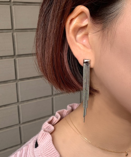 amplis(アンプリス)の「メタルフリンジスウィングイヤリング/swing earring(イヤリング・レディース・シルバー/イエローゴールド・FREE)」の1枚目の写真