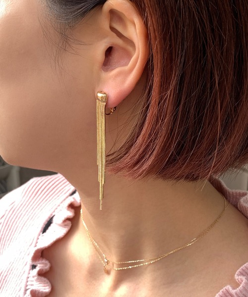amplis(アンプリス)の「メタルフリンジスウィングイヤリング/swing earring(イヤリング・レディース・シルバー/イエローゴールド・FREE)」の5枚目の写真