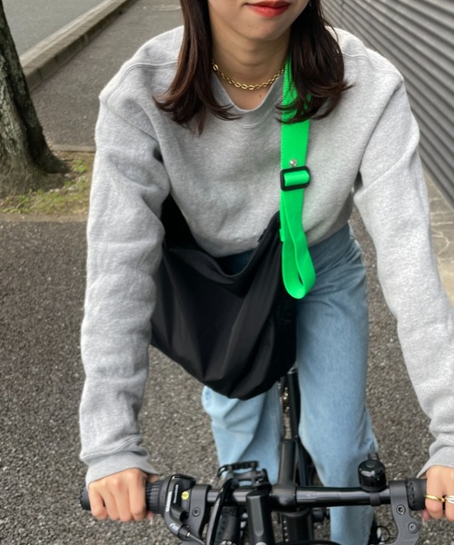 JULY NINE（ジュライナイン）の「【GISELe 10月号掲載】[JULY NINE/ジュライナイン] 別注 SEQUEL ナイロンショルダーバッグ（ショルダーバッグ・レディース・ベージュ/グレー/ブラック/ネイビー/ホワイト・ONE SIZE）」の22枚目の写真