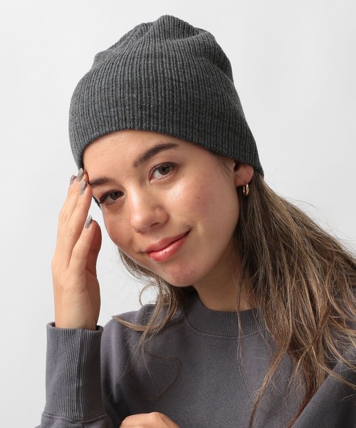 MOSCHINOリブ編み 黒 ニット帽 14+ ニット帽 ニットキャップ リブ編みタグ付きニット