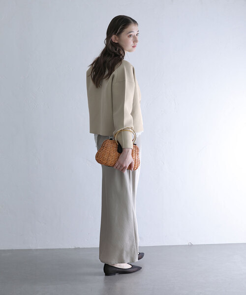 La TOTALITE(ラトータリテ)の「クロップドパールカーディガン(カーディガン/ボレロ・レディース・ベージュ/ネイビー/ホワイト・FREE)」の12枚目の写真