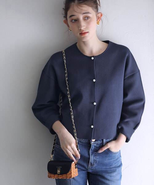 La TOTALITE(ラトータリテ)の「クロップドパールカーディガン(カーディガン/ボレロ・レディース・ベージュ/ネイビー/ホワイト・FREE)」の19枚目の写真