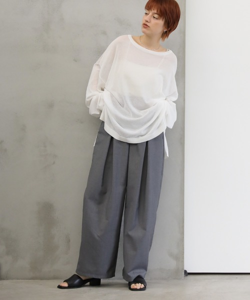 select MOCA(セレクトモカ)の「シアーボートネックルーズニット(ニット/セーター・レディース・ブラウン/ブラック/ブルー/オフホワイト・FREE)」の5枚目の写真