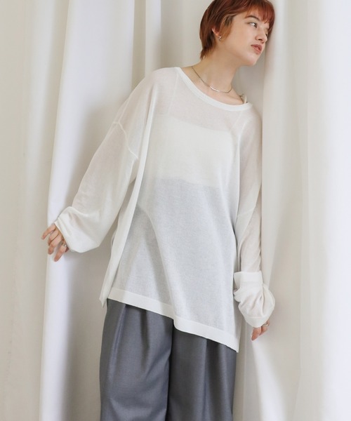 select MOCA(セレクトモカ)の「シアーボートネックルーズニット(ニット/セーター・レディース・ブラウン/ブラック/ブルー/オフホワイト・FREE)」の9枚目の写真