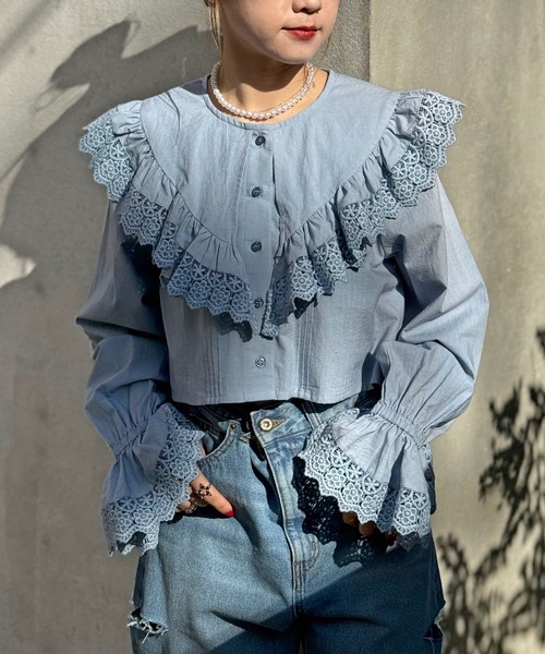 CIAOPANIC(チャオパニック)の「INDIAビッグカラーショート丈ブラウス(シャツ/ブラウス・レディース・サックスブルー/オフホワイト/ブラック・FREE)」の3枚目の写真