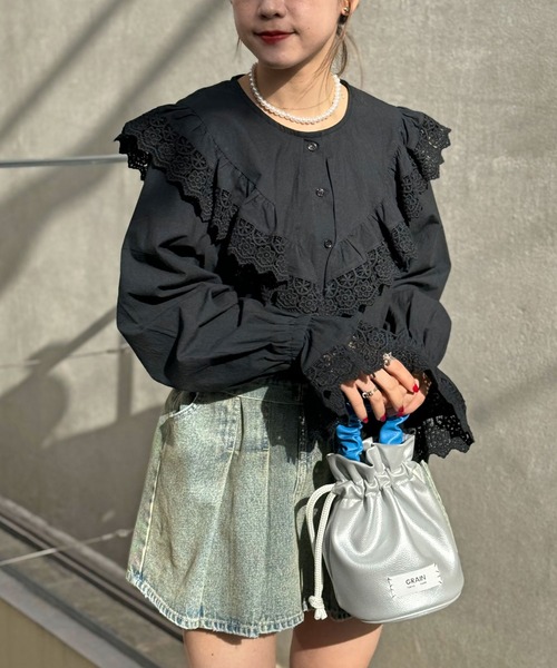 CIAOPANIC(チャオパニック)の「INDIAビッグカラーショート丈ブラウス(シャツ/ブラウス・レディース・サックスブルー/オフホワイト/ブラック・FREE)」の19枚目の写真