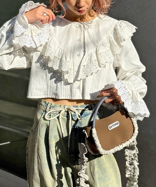 CIAOPANIC(チャオパニック)の「INDIAビッグカラーショート丈ブラウス(シャツ/ブラウス・レディース・サックスブルー/オフホワイト/ブラック・FREE)」の7枚目の写真