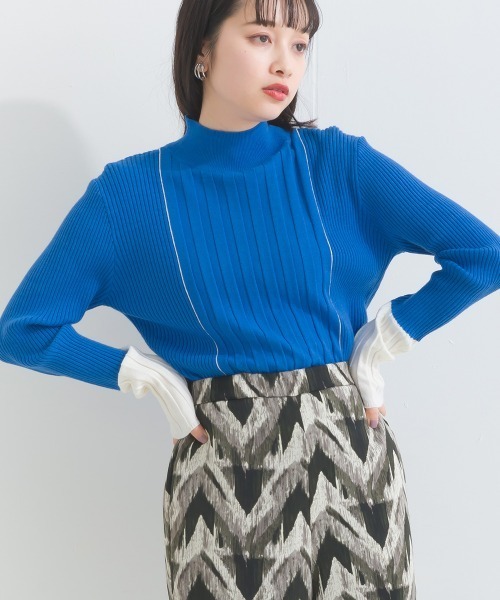 terrace(テラス)の「ライン配色ハイネックリブニット長袖プルオーバー(ニット/セーター・レディース・オフホワイト/ブルー/グレー/ブラック・MEDIUM)」の4枚目の写真