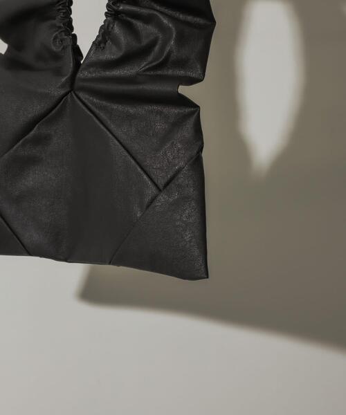 SENSE OF PLACE by URBAN RESEARCH（センスオブプレイスバイアーバンリサーチ）の「ギャザーハンドバッグ（ハンドバッグ・レディース・アイボリー/ブラック/レッド・ONE）」の18枚目の写真