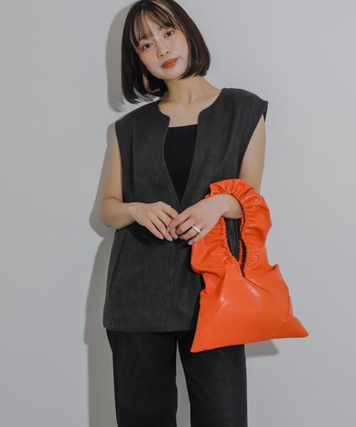 SENSE OF PLACE by URBAN RESEARCH（センスオブプレイスバイアーバンリサーチ）の「ギャザーハンドバッグ（ハンドバッグ・レディース・アイボリー/ブラック/レッド・ONE）」の7枚目の写真