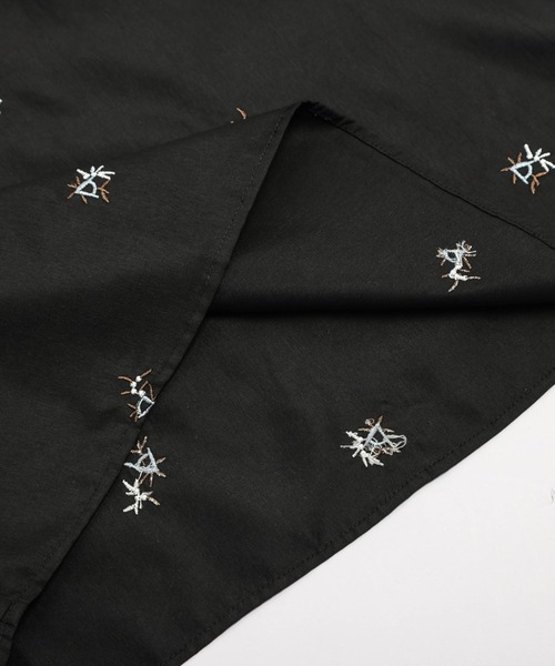 La-gemme(ラジェム)の「花柄刺繍ブラウス(シャツ/ブラウス・レディース・ホワイト/ブラック・フリー)」の8枚目の写真