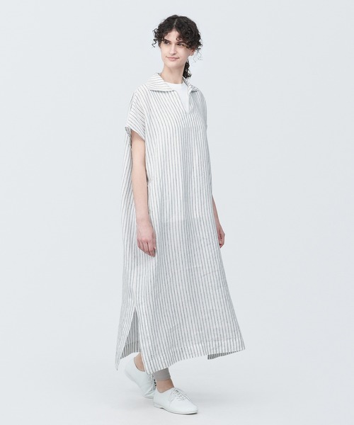 無印良品(ムジルシリョウヒン)の「婦人 リネン 洗いざらしスキッパーカラー半袖ワンピース(ワンピース・レディース・ホワイト系4/ネイビー系/イエロー系3・XL/L/M/S/XS)」の1枚目の写真
