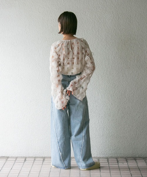 KBF（ケイビーエフ）の「バテンレースブラウス（シャツ/ブラウス・レディース・アイボリー/ブラック・ONE）」の4枚目の写真