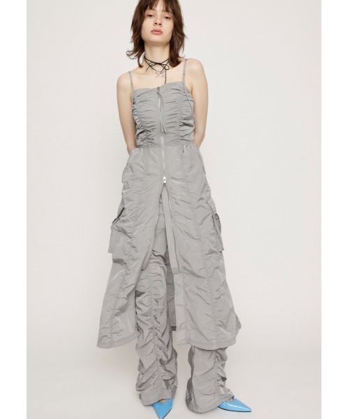 SLY(スライ)の「FRONT ZIP GATHER CAMI OP フロント ジップ ギャザー キャミワンピース / セットアップ可(ワンピース・レディース・ライトグリーン/ブラック/シルバー・FREE)」の3枚目の写真