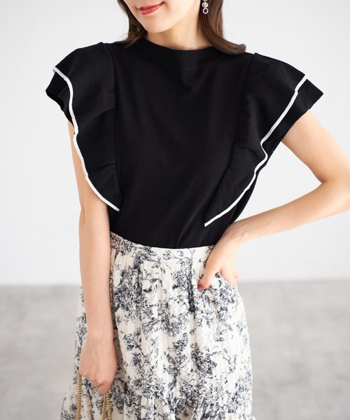 tocco closet（トッコ　クローゼット）の「【ZOZO限定】レイヤードフリルスリーブノースリーブニット（Tシャツ/カットソー・レディース・ベージュ系その他/ブラック/ピンク系その他/ホワイト×ブラック・M）」の2枚目の写真