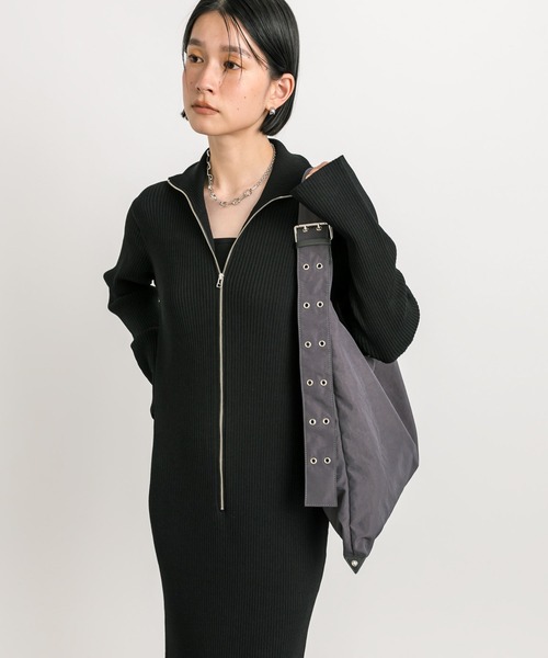 RIVE DROITE（リヴドロワ）の「HATOMEナイロンショルダー（ショルダーバッグ・レディース・ブラック/ダークグレー・FREE）」の9枚目の写真