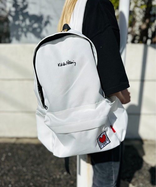 Keith Haring(キース・ヘリング)の「Keith Haring/ / ディパックL / 15606(バックパック/リュック・レディース・ホワイト/ブラック・ONESIZE)」の8枚目の写真
