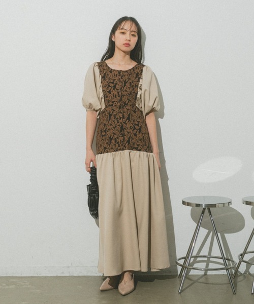 VANNIE U（ヴァニーユー）の「ヨークジャガードティアードワンピース（ワンピース・レディース・ベージュ/グリーン・FREE）」の11枚目の写真