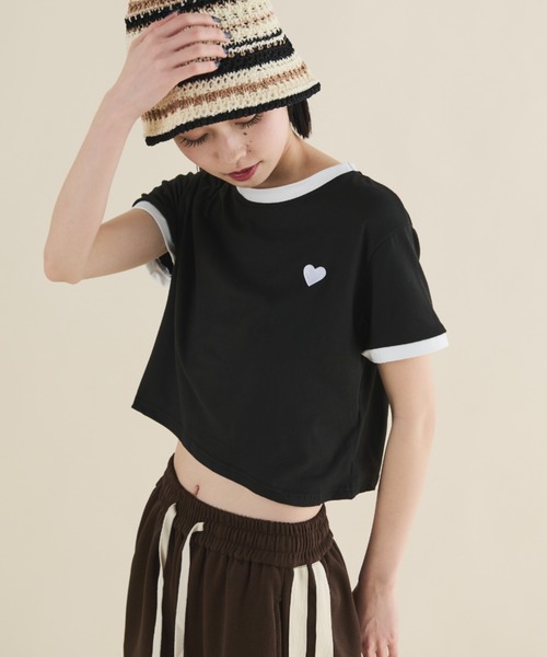 MERLOT（メルロー）の「刺繍ハートクロップドリンガーT（Tシャツ/カットソー・レディース・グレー/ブラック・FREE）」の16枚目の写真