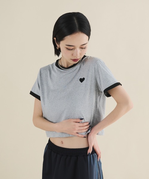 MERLOT（メルロー）の「刺繍ハートクロップドリンガーT（Tシャツ/カットソー・レディース・グレー/ブラック・FREE）」の21枚目の写真