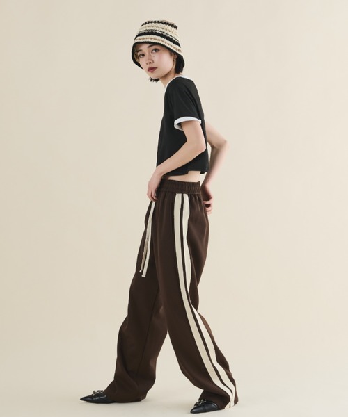 MERLOT（メルロー）の「刺繍ハートクロップドリンガーT（Tシャツ/カットソー・レディース・グレー/ブラック・FREE）」の13枚目の写真