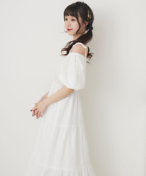 ems excite（エムズエキサイト）の「オフショルティアードOP（ワンピース・レディース・ホワイト/ピンク/ブラック・FREE）」の5枚目の写真