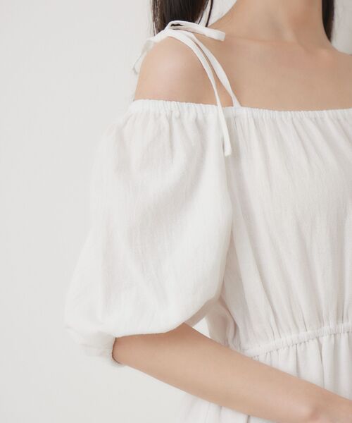 ems excite（エムズエキサイト）の「オフショルティアードOP（ワンピース・レディース・ホワイト/ピンク/ブラック・FREE）」の16枚目の写真