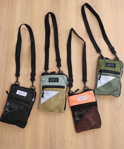 sankyo shokai（サンキョウショウカイ）の「[KAKSI]  サコッシュ スマホポーチ 折りたたみエコバッグ付き（ショルダーバッグ・レディース・ライトグレー/カーキ/ブラック/サーモンピンク・FREE）」の22枚目の写真