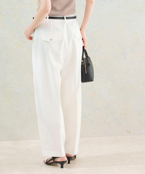 URBAN RESEARCH ROSSO WOMEN（アーバンリサーチ　ロッソ）の「タックコクーンパンツ（その他パンツ・レディース・オフホワイト/ブラック/ベージュ・38/36）」の6枚目の写真