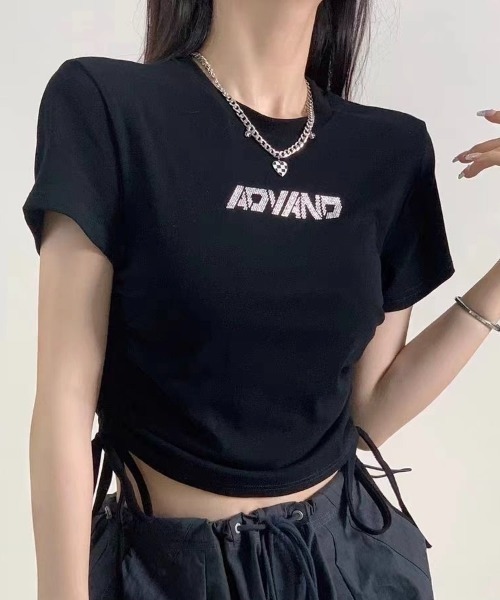 LADY LIKE(レディライク)の「サイドリボンラインストーンロゴTシャツ(Tシャツ/カットソー・レディース・ブラック/ホワイト・M)」の4枚目の写真