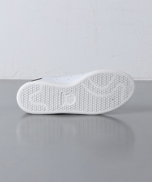 adidas（アディダス）の「＜adidas＞STAN SMITH LUX スニーカー（スニーカー・レディース・ブラック/ワインレッド・22.5cm/25cm/24.5cm/24cm/23.5cm/23cm）」の7枚目の写真