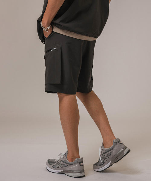 EDIFICE(エディフィス)の「テックエアー ウーブン ショーツ(その他パンツ・メンズ・チャコールグレー/ブラック・SMALL/MEDIUM/LARGE)」の20枚目の写真